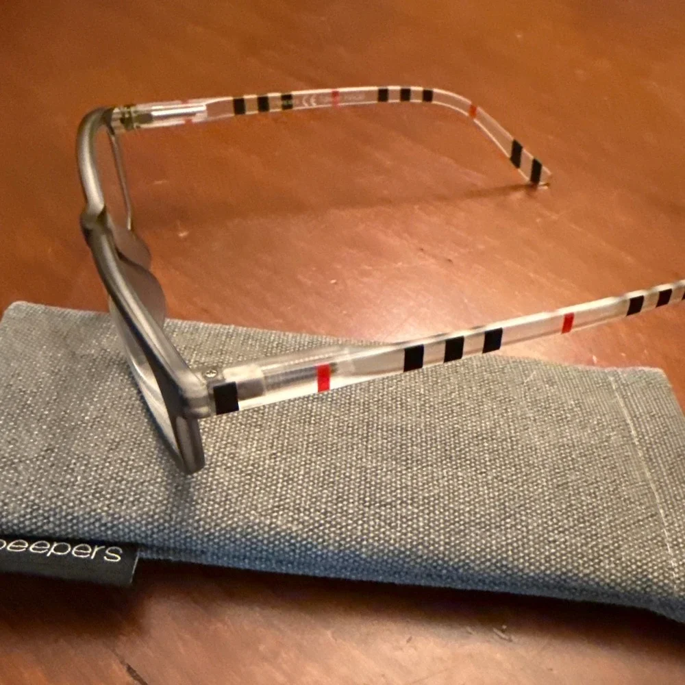 Peepers Ascot +1.25 reading glasses red black clear stripe